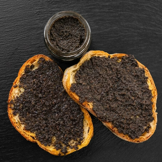 Tuberium Premium Trüffelpesto 90% - Schwarzer Edeltrüffel Périgord fein gehackt